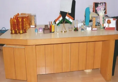 Principal Desk